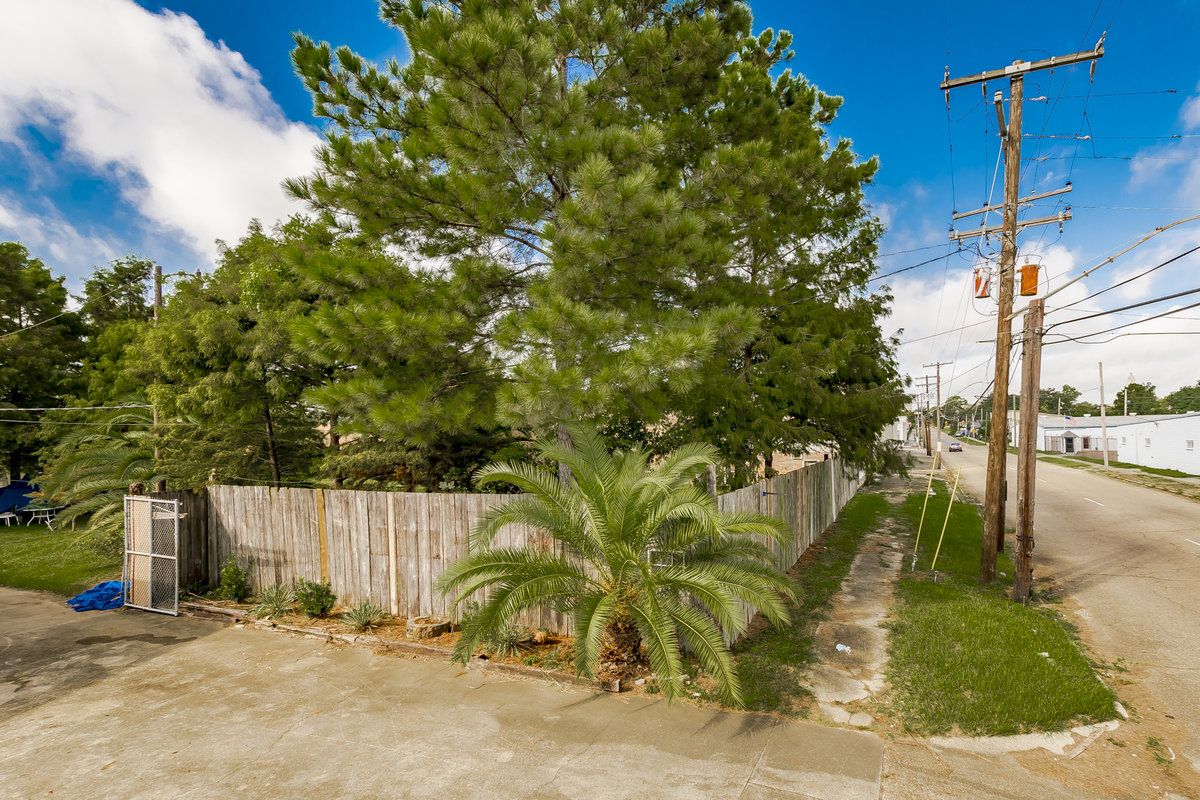 Mid-City Redevelopment Opportunity!: 2008 North St, Baton Rouge, LA 70802